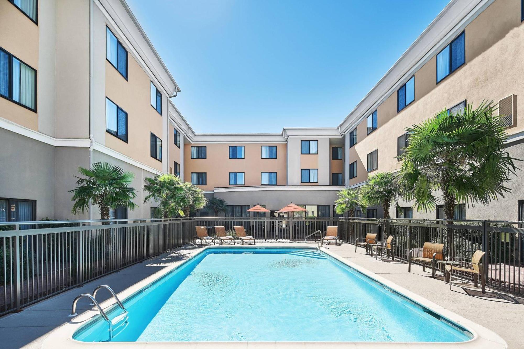 Courtyard Shreveport-Bossier City/Louisiana Boardwalk Exterior foto